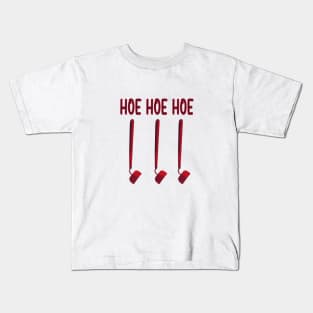 Hoe Hoe Hoe, when Santa does his gardening. Kids T-Shirt